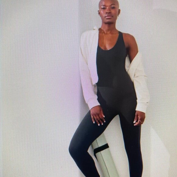 Athleta Trancend Black Women's 7/8 Bodysuit - Picture 2 of 9